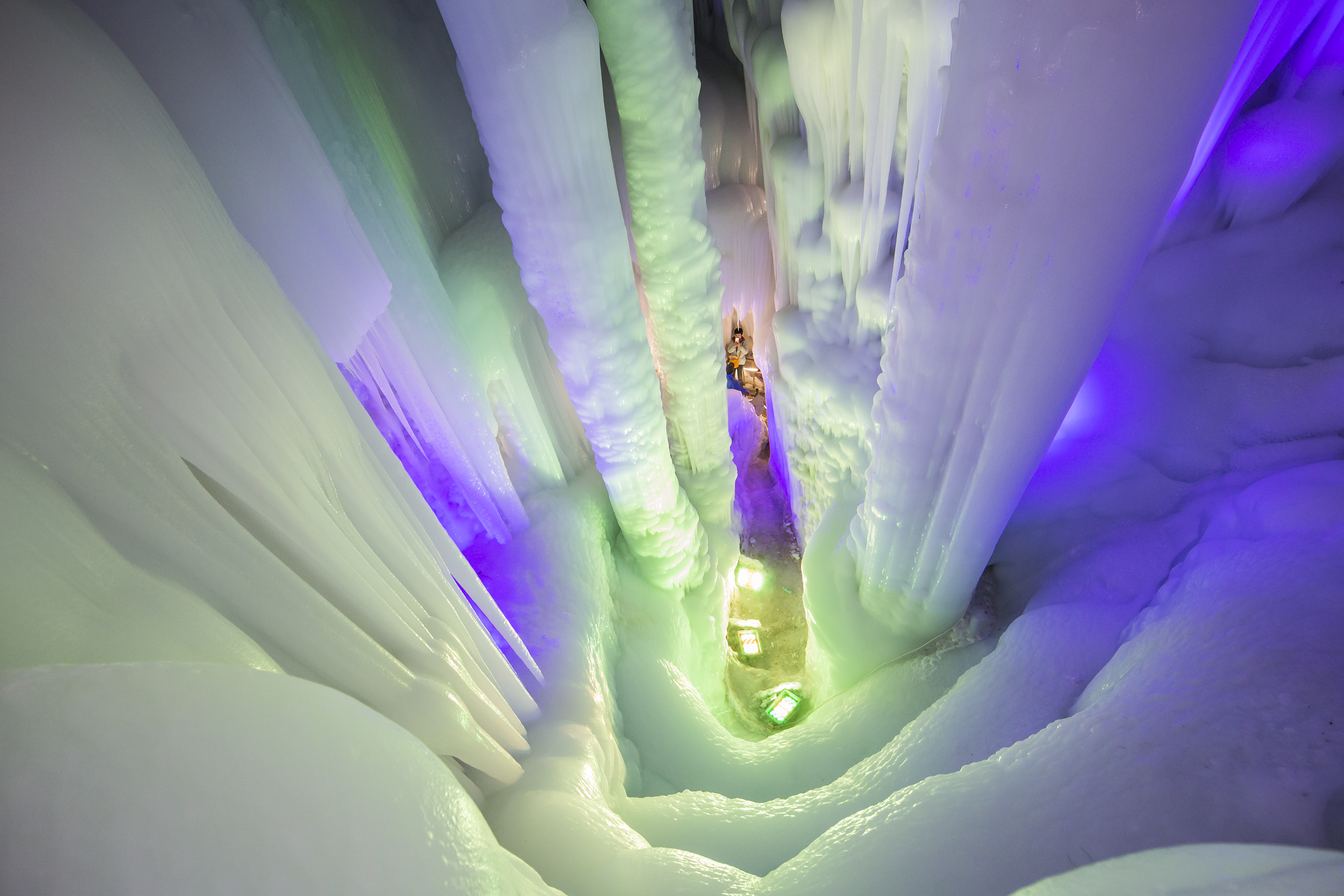 万年冰洞附近旅游景点图片