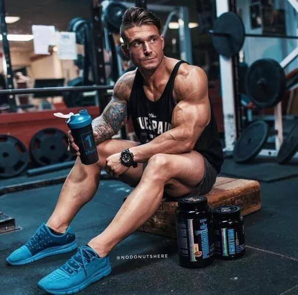 世界上最强壮的五位警察,罪犯看到都会颤抖_健美