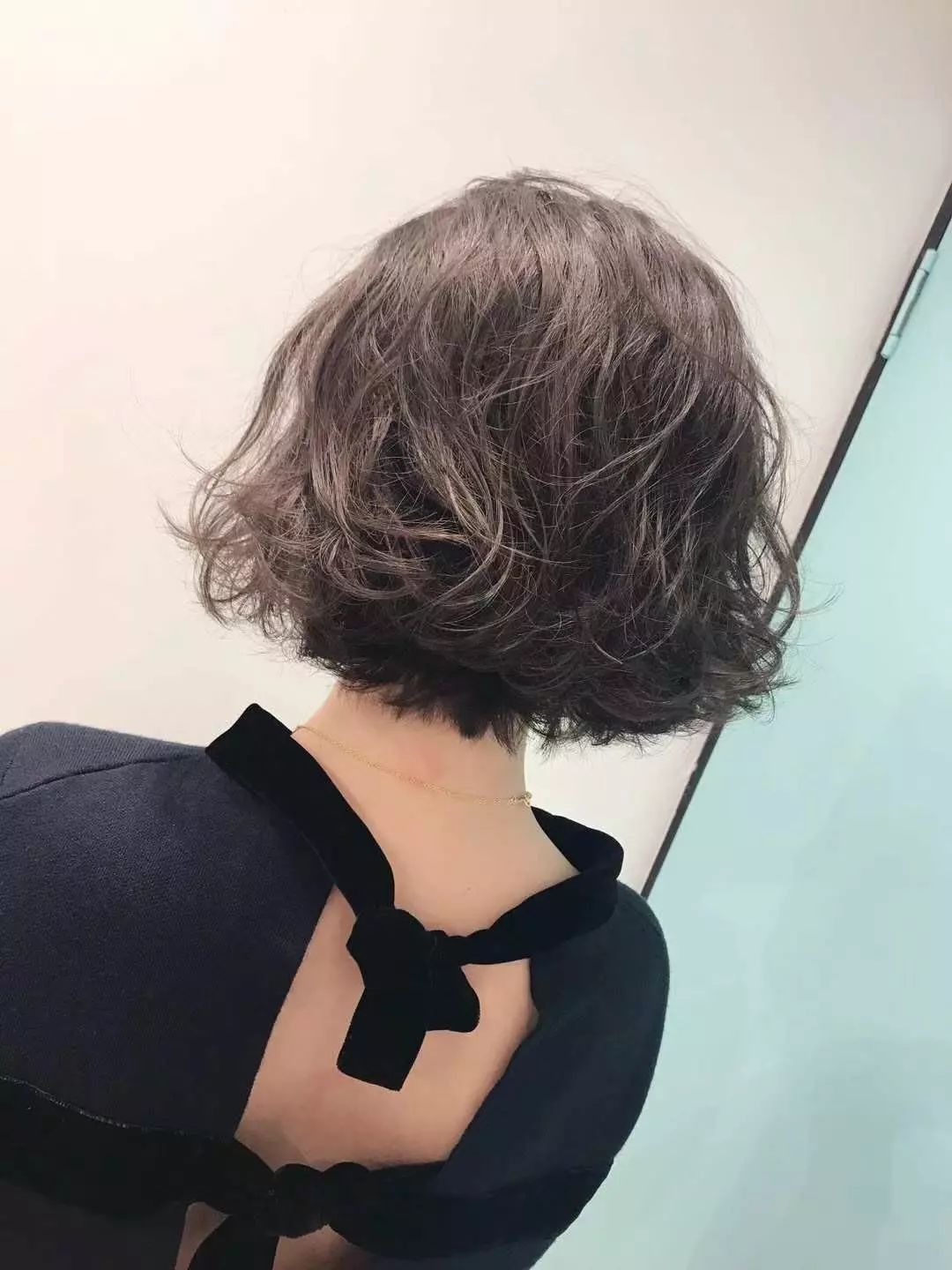 这家美发沙龙很任性一天竟然只接十个客人