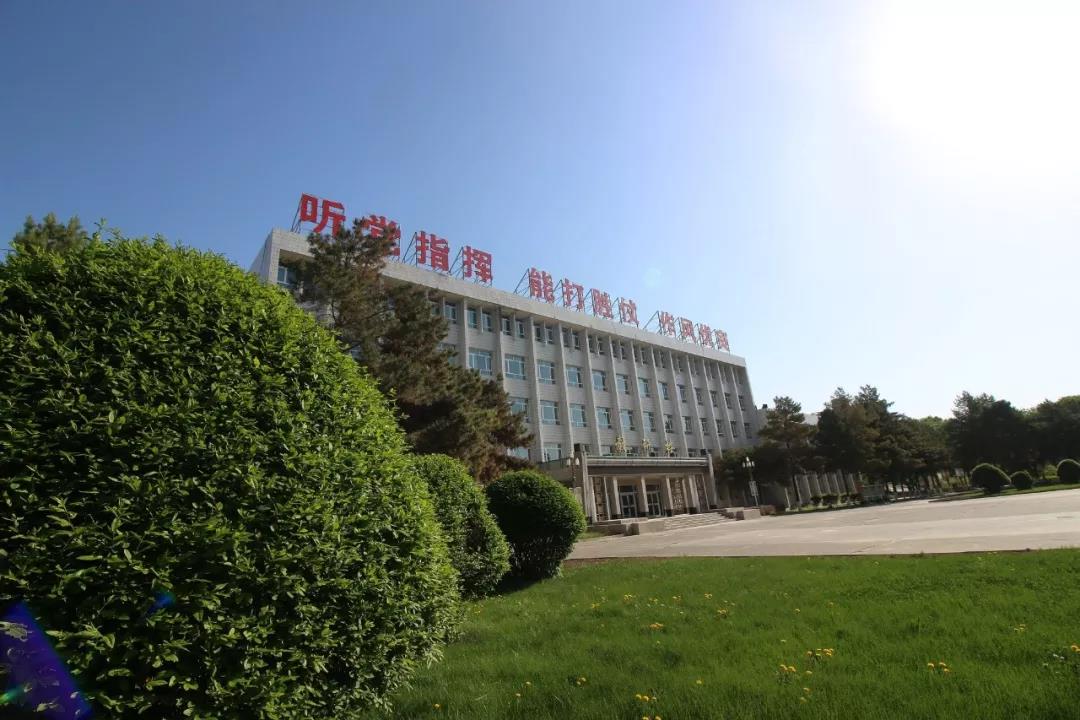 军考之军校醉美春景陆军军医大学边防卫勤训练大队