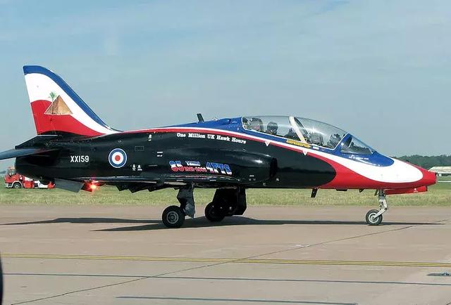 原创bae雄鹰:当代高级教练机的英伦鼻祖