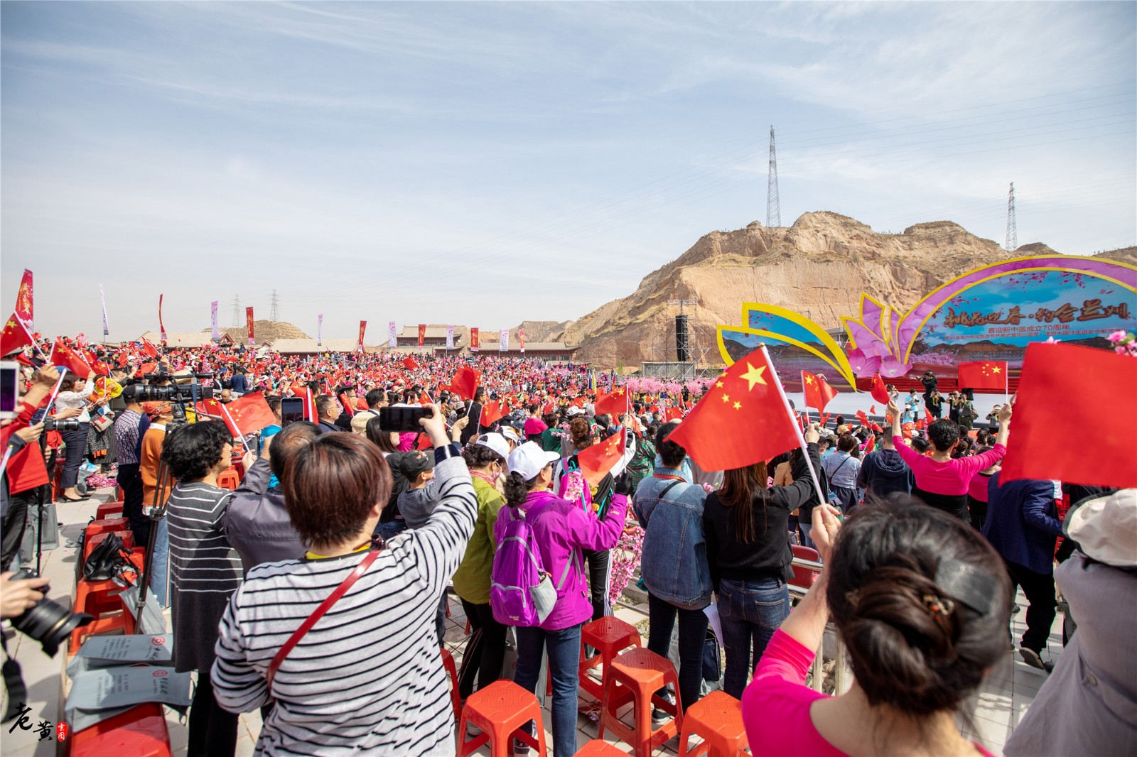 兰州仁寿山桃花节上线,为什么在仁寿山是庆祝祖国华诞最佳地方呢