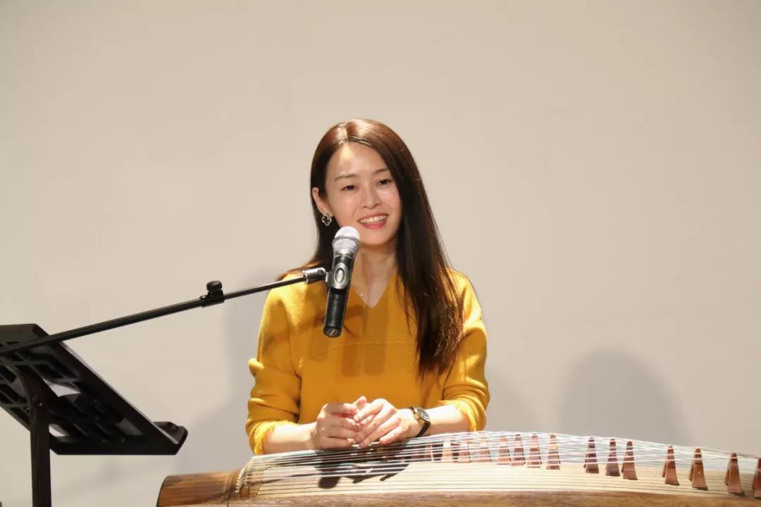 寒来暑往 || 道不尽与这架古筝的深切缘分_袁雪梅