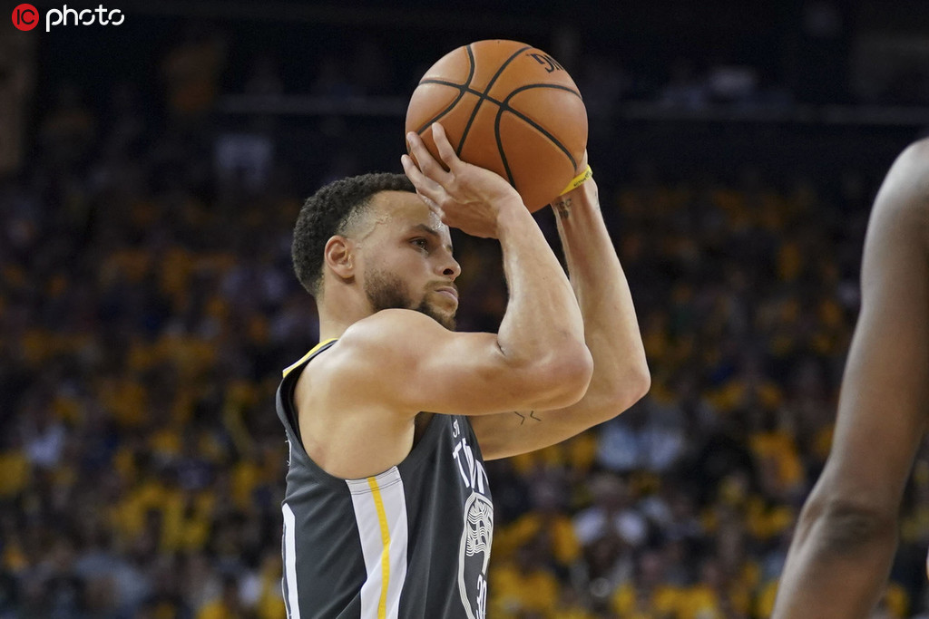 库里受伤手指仍有疼痛感不会影响接下来出战