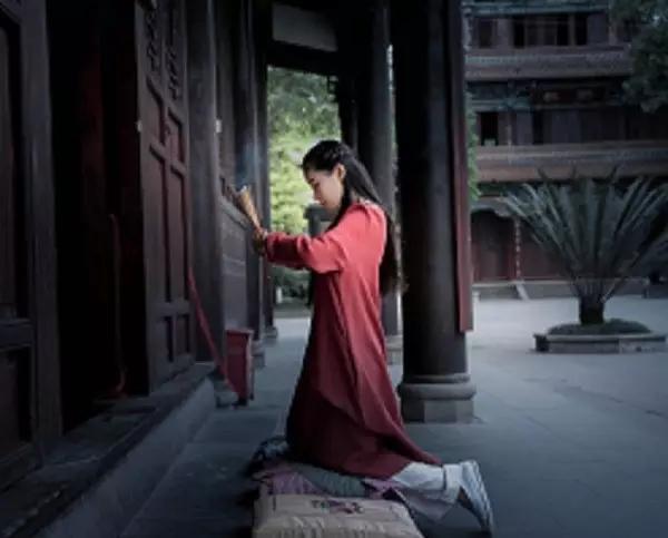 原创烧香拜佛的目的是什么