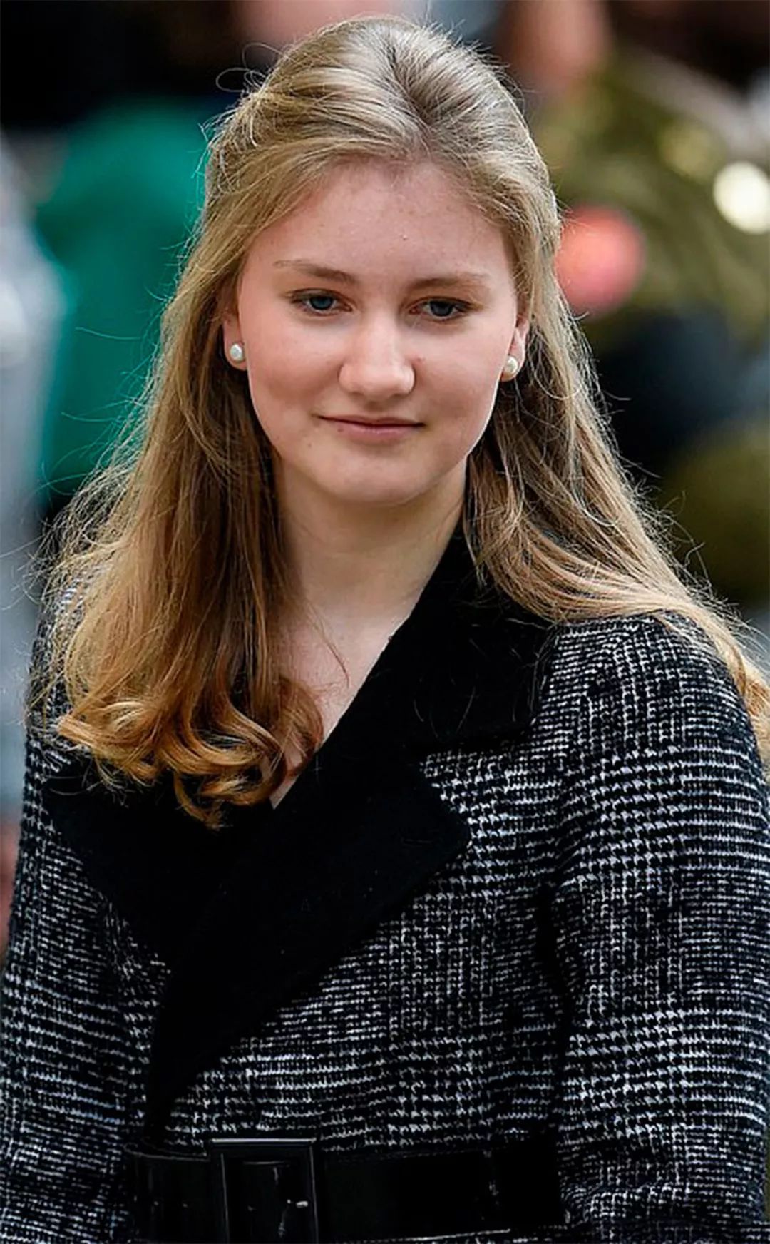 王室齐聚卢森堡69岁安妮公主造型大气比利时未来女王好清纯