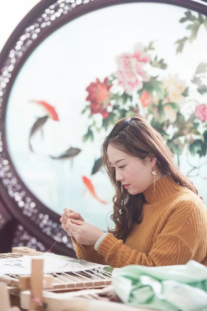 天府文化蜀中绣娘