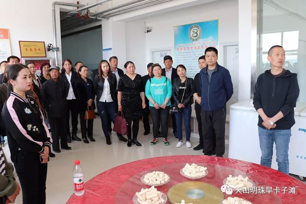 动态旱卡子滩乡组织干部群众赴木垒县考察脱贫攻坚工作