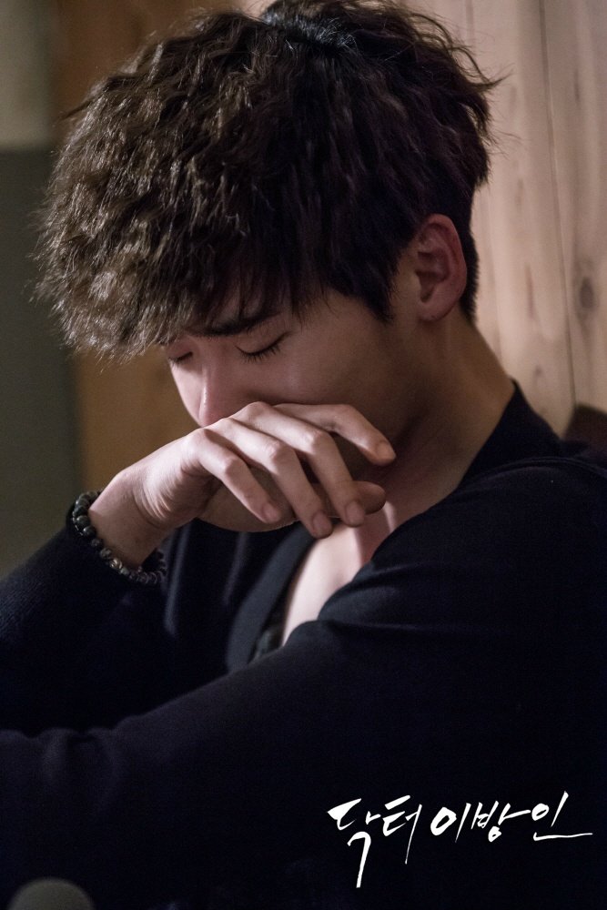 白大褂朴勋医生在心中收藏李钟硕doctor异乡人迎来开播5周年纪念日