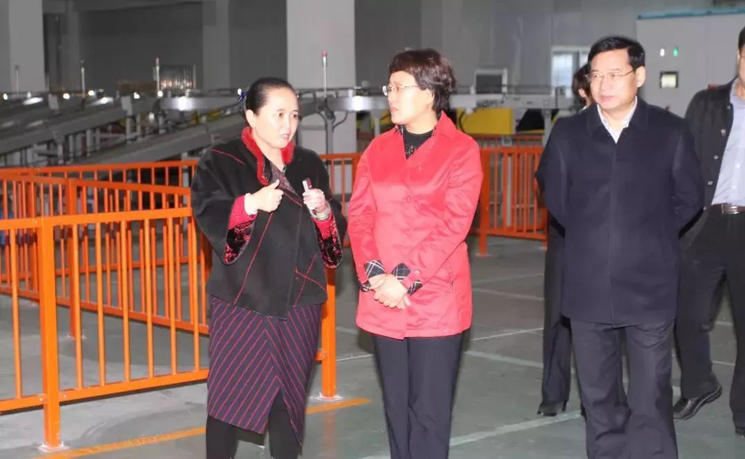 威海广播电视台报道:山东省"富民兴鲁"劳动奖章获得者梁浩女士