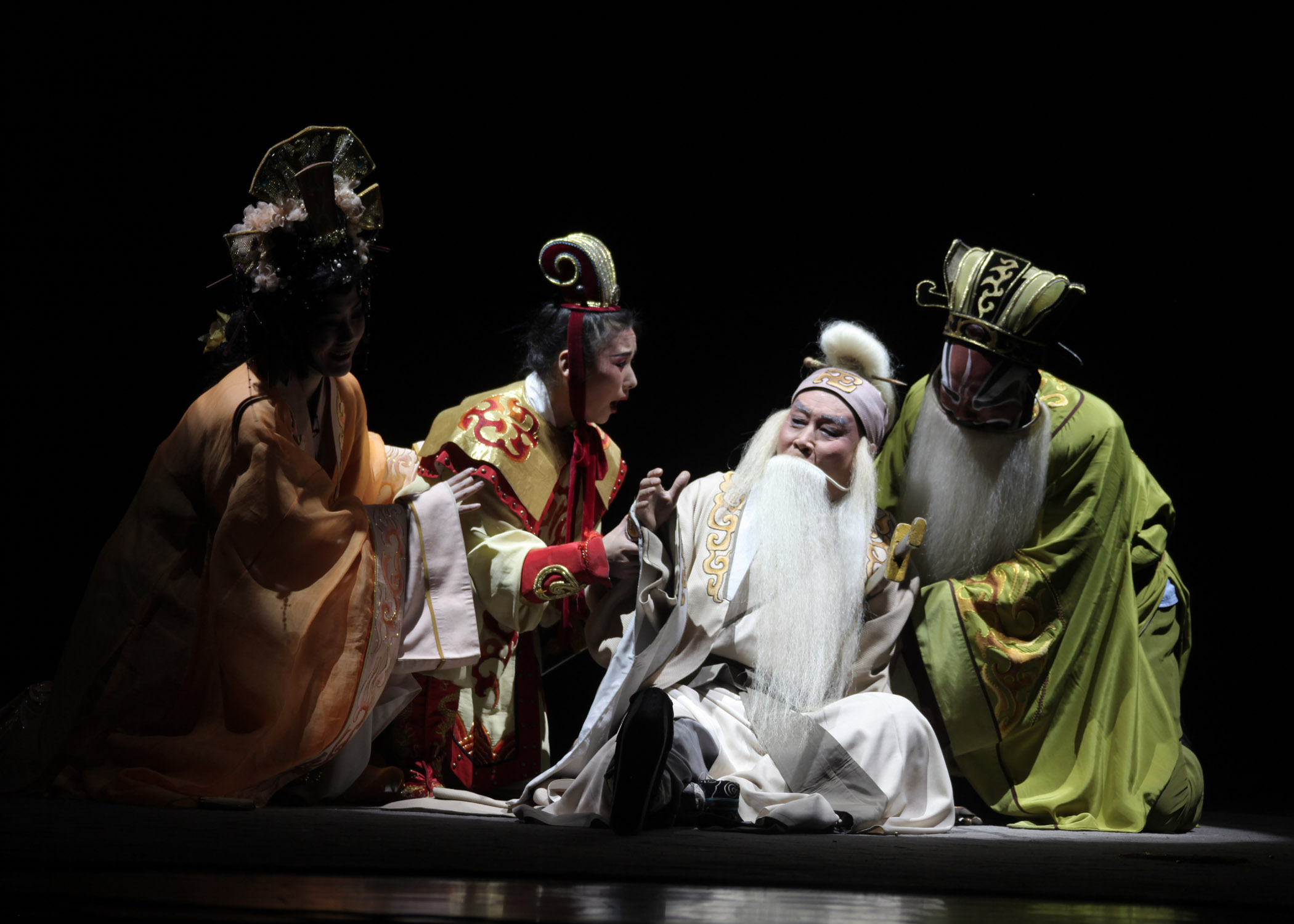 豫剧程婴救孤戏在潞州剧院演出