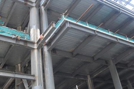 闭口楼承板与开口楼承板相比板型截面优势_楼板