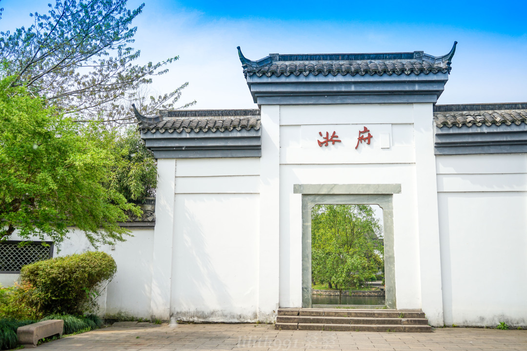 明代计有洪钟等一品宰相级官4位,二品尚书级官3位,洪钟晚年归隐西溪