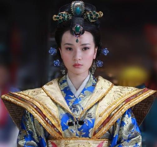 原因就是朱常洛的母亲最开始的时候并不是他的妃子,只是明神宗母亲李