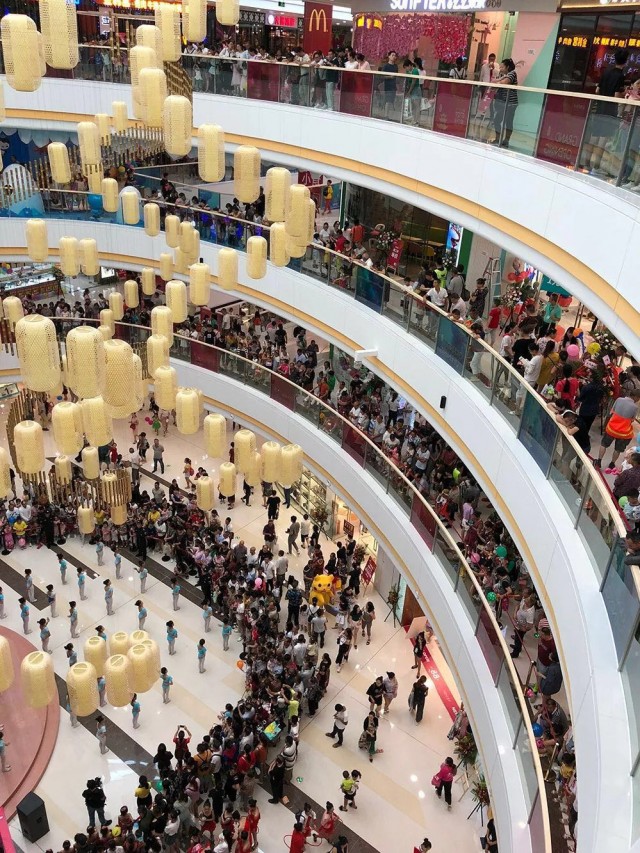 女大十八变越变越好看眉山亭亭玉立长成材