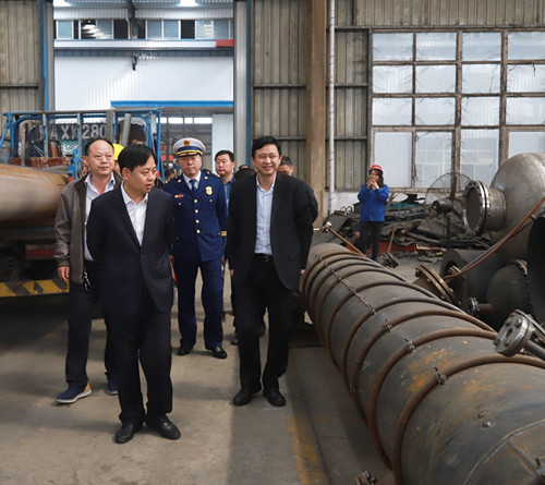 上街区区长耿勇军带队督导"五一"节前安全生产和大气污染防治工作