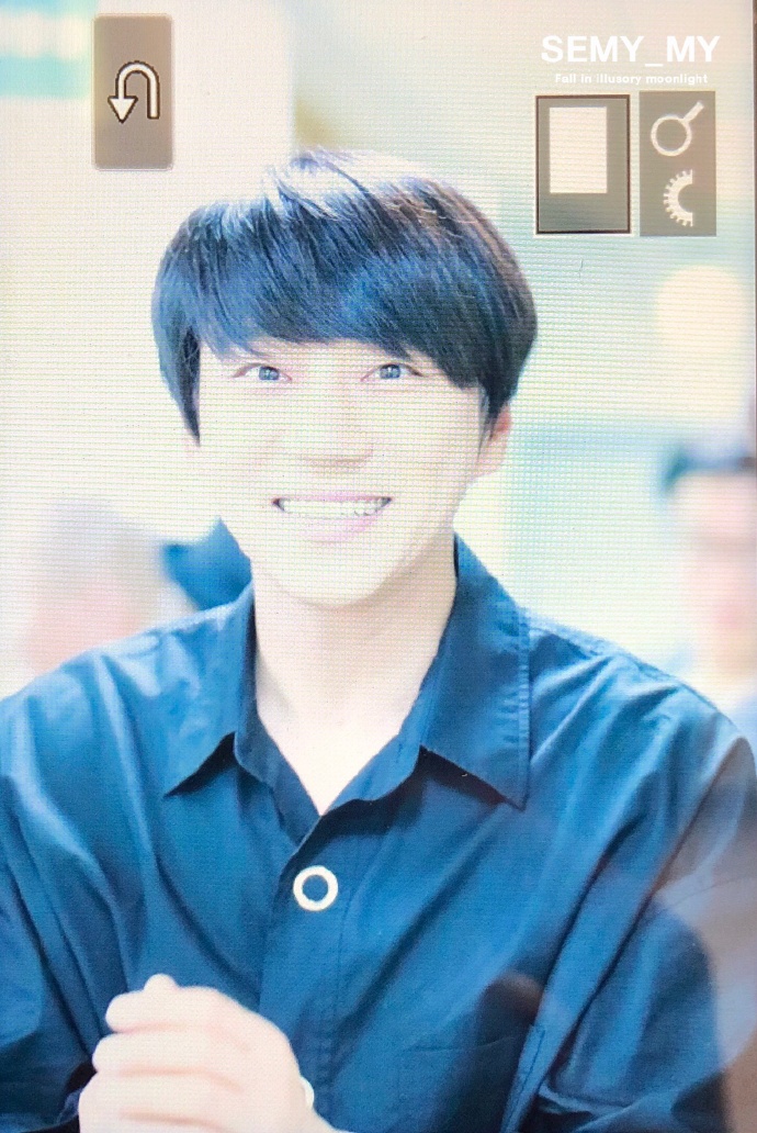 顺毛素颜嫩出新高度黄致列出席龟尾图书馆一周年纪念典礼活动