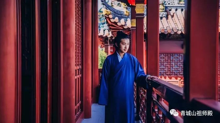走进道教为什么道士的衣服总是一件飘逸的青衫