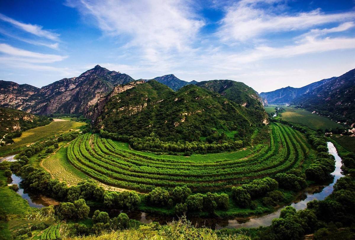 白河峽谷燕山天池,必先翻越佛爺頂.