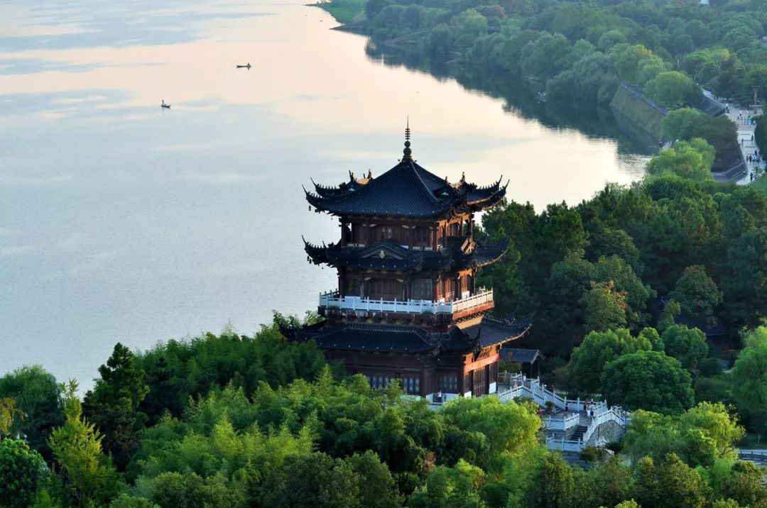 人气爆棚,这个假期感受到这波旅游热度了吗?_龙游县