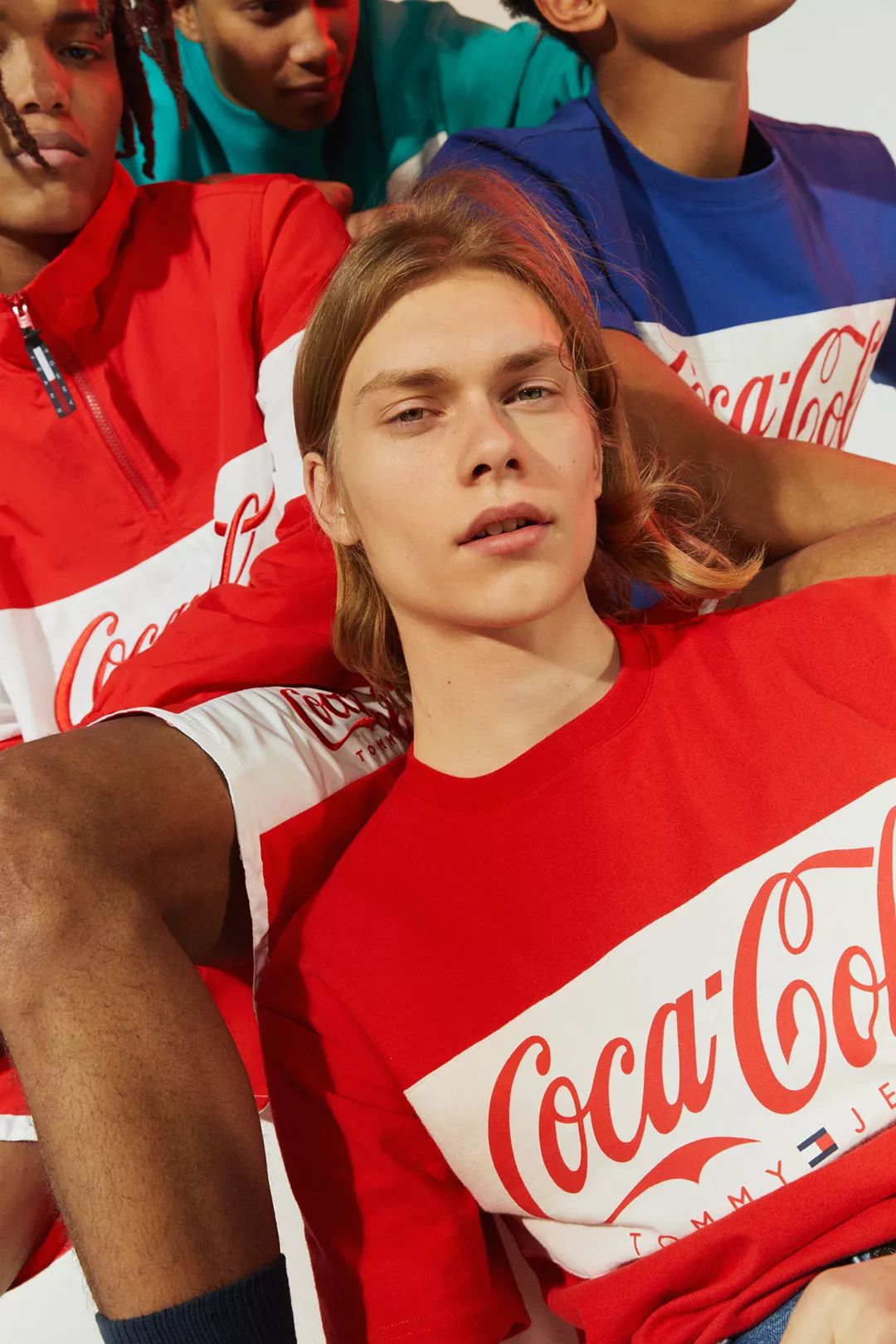 造型示范tommy jeans x coca