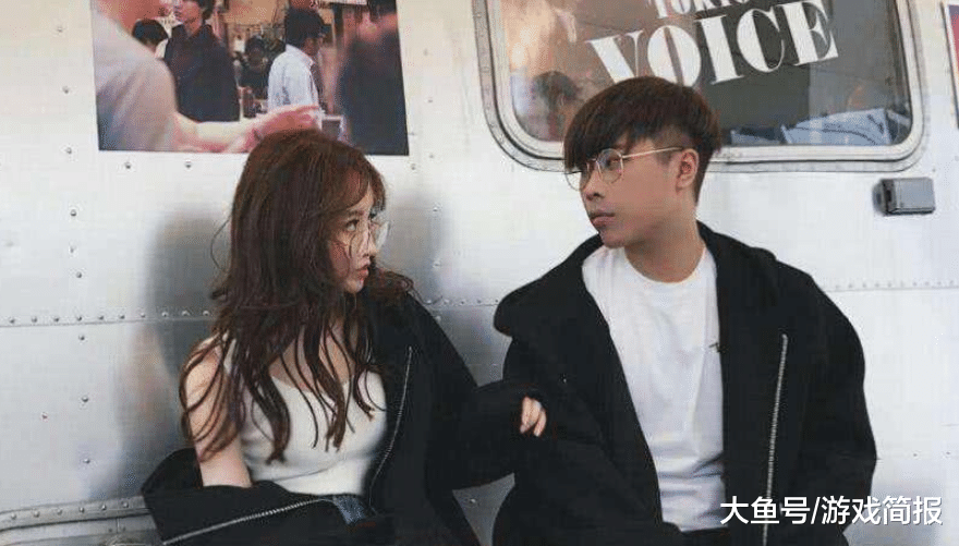 他最好的小弟可以说就是马飞飞了,曾经在一个直播