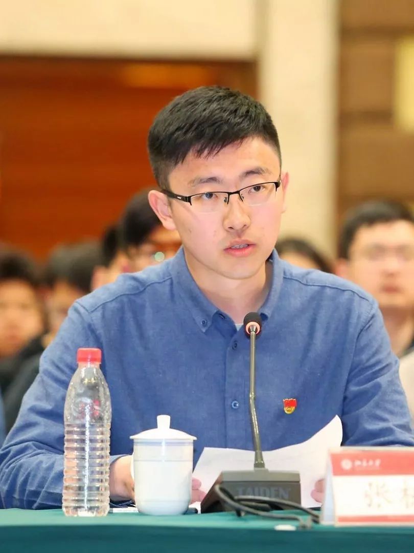 元培学院 2015 级本科生张栋杰今天的青年生逢强国时代,正是将个人