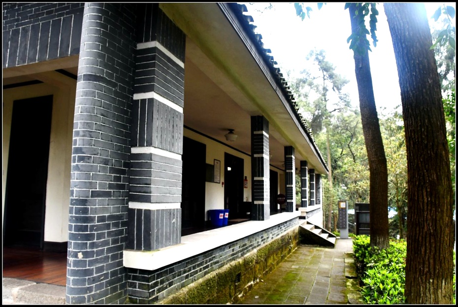 重庆江南好黄山环境幽参观重庆抗日遗址博物馆2