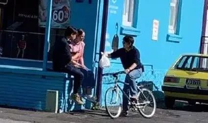 冯小刚新片新西兰开机，“挖角”张艺谋御用摄影师，黄轩演男主角