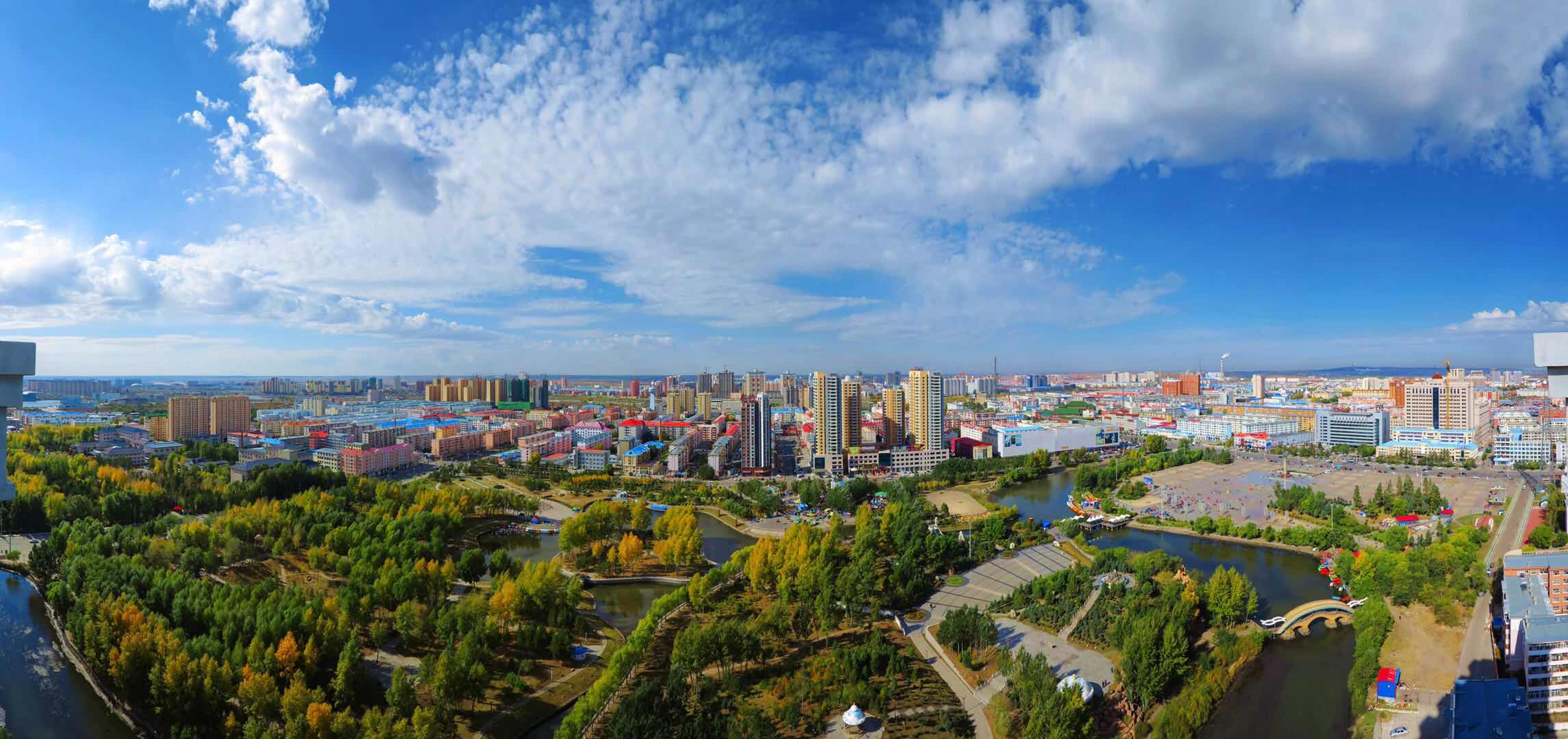 2003年12月,呼伦贝尔市被国家旅游局批准为地级中国优秀旅游城市