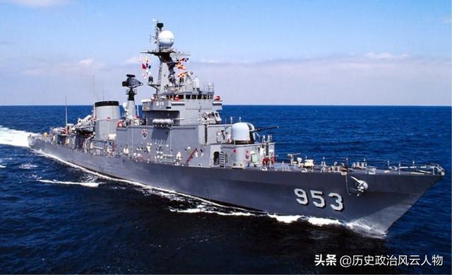 韩国蔚山级护卫舰装备八枚美制鱼叉反舰导弹火力相当强大