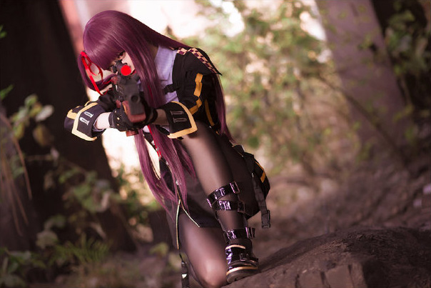 cos少女前线红发小姐姐wa2000