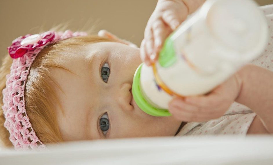 法版优博奶粉营养科学均衡，呵护婴幼儿健康快乐生活每一天