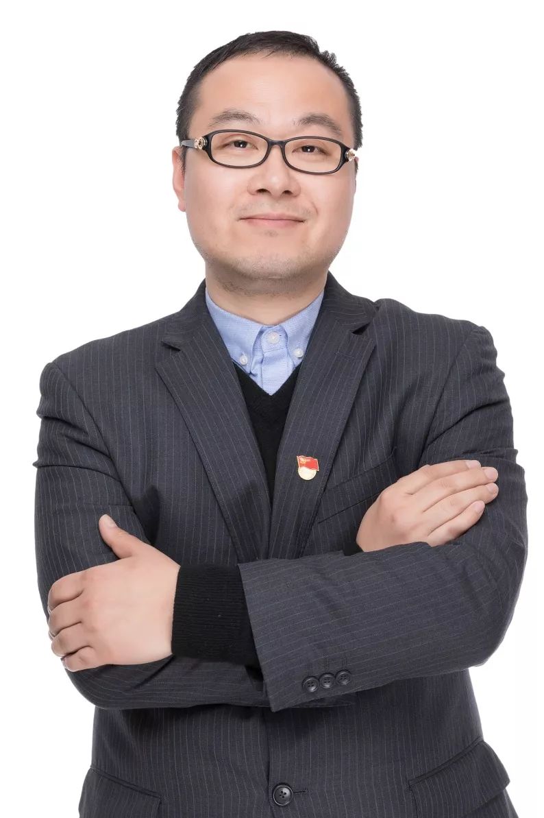 今天致敬青春为优秀青年们点赞