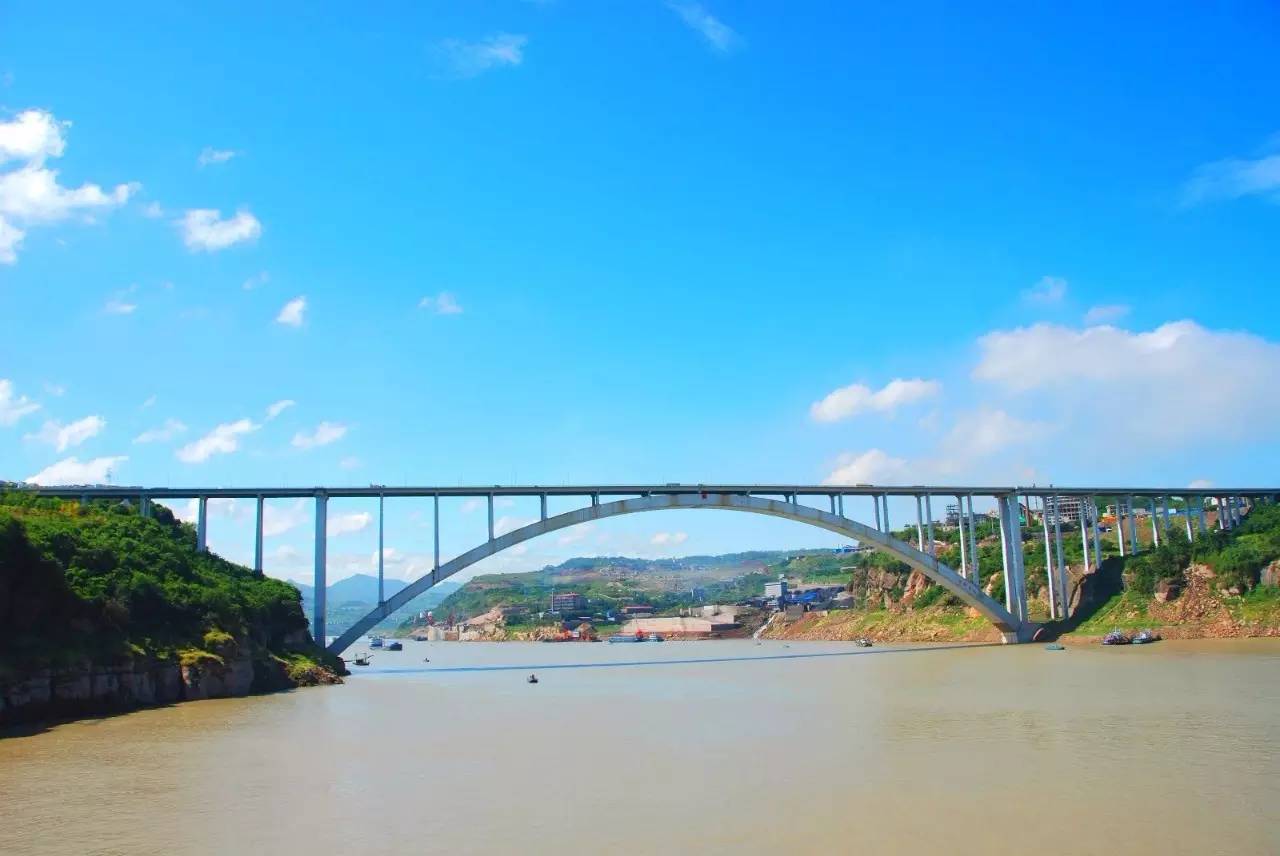 湖北规划的一座公铁2用长江大桥力争2019年底建设不在武汉建