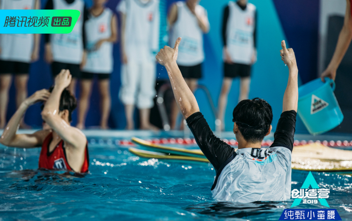 创造营2019备战第二次公演孟美岐段奥娟空降训练室传授经验