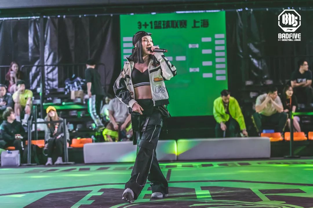 空降现场带来纯正少女帮派风田蜜zetah雾都最烈女rapper从雾都到魔都