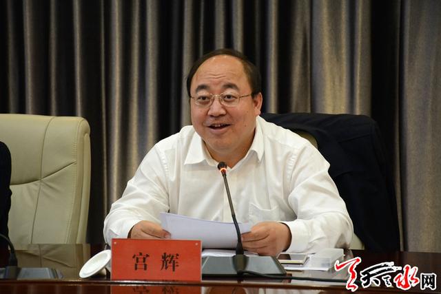 天天天水网讯【全媒体记者马放】5月5日,嘉峪关市政府副市长何正义