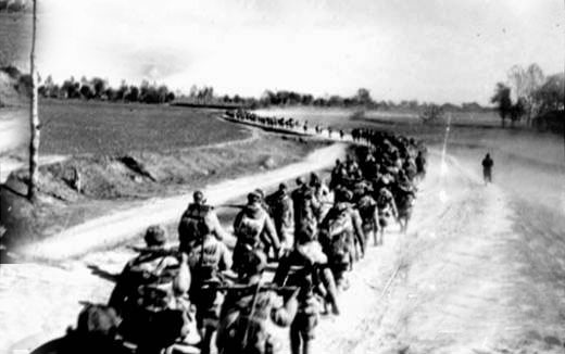 抗战中为掩护国民党军退却,朱德亲率两个警卫