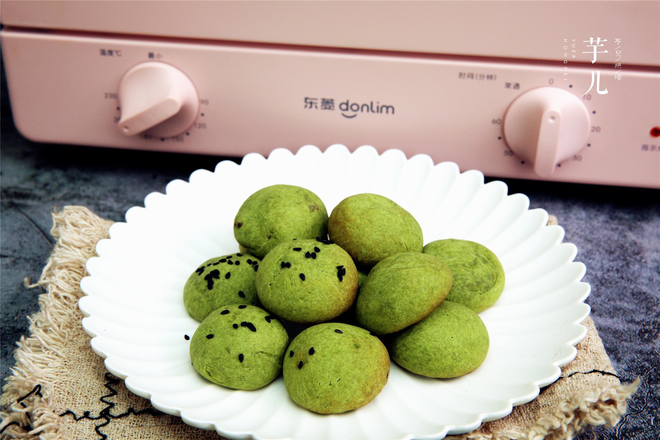 原创简单零失败的抹茶蔓麻薯面包,细腻q弹外酥内糯,一口一个停不了