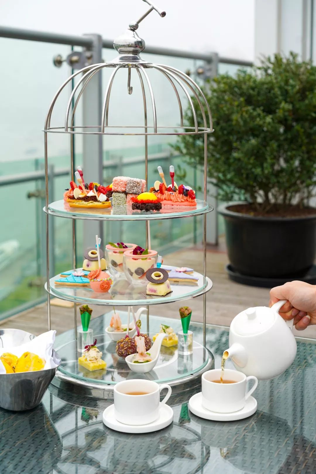 宠她上海外滩悦榕庄江景房屋顶露台下午茶早午餐全部免费送母亲节