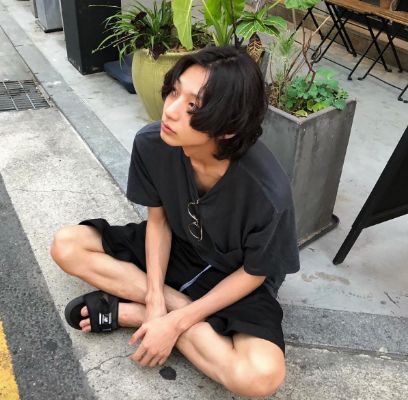 给大家介绍一下我的新男友模板可帅可盐的长头发男生