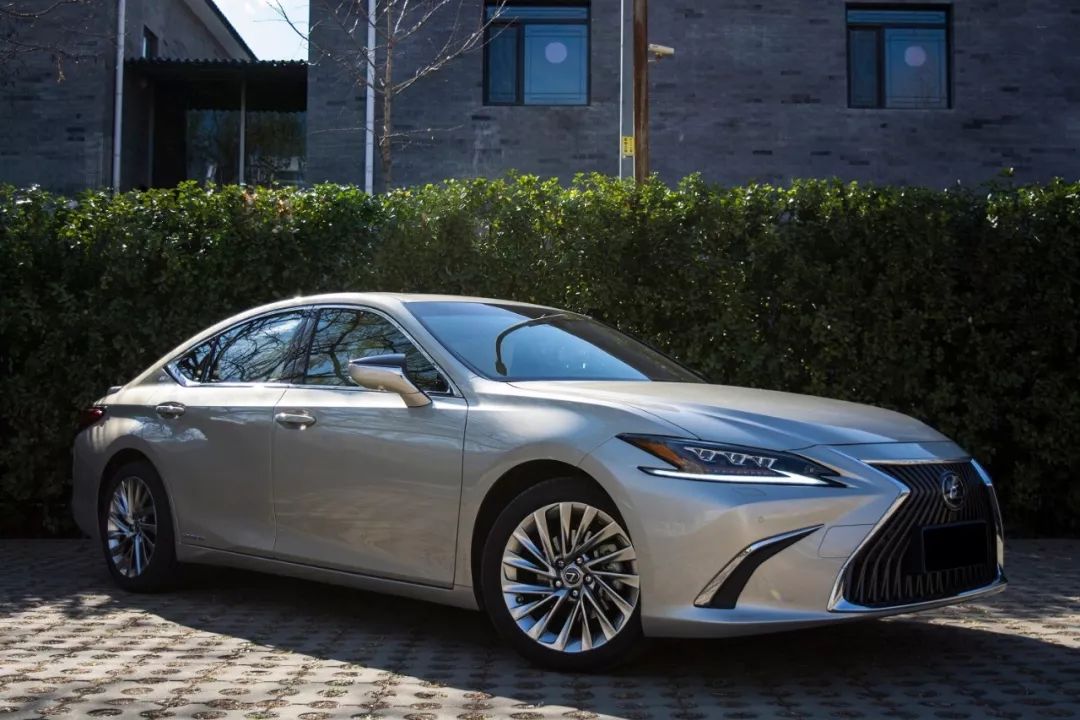 50万内雷克萨斯es300h是最好的混合动力车型