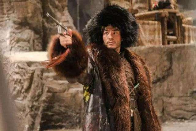 2月22日,牡丹江军区二团得到土匪郑三炮在闹枝沟一带活动的可靠情报.