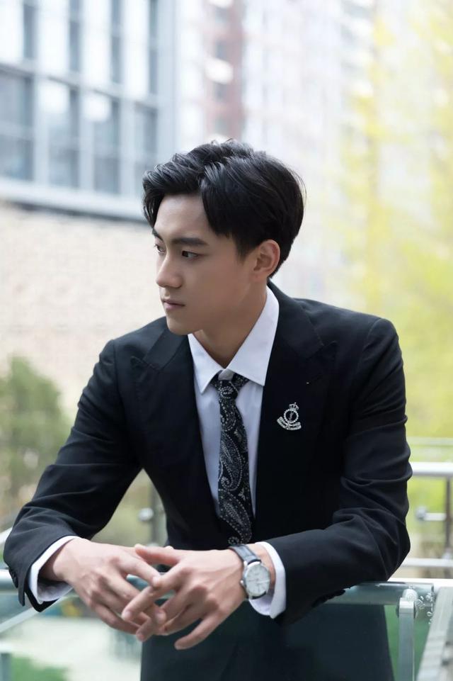 明星制造晏紫东55