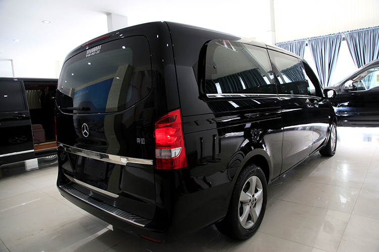 西安金泰福奔驰v6豪华商务车顶级配置带您享受高端生活