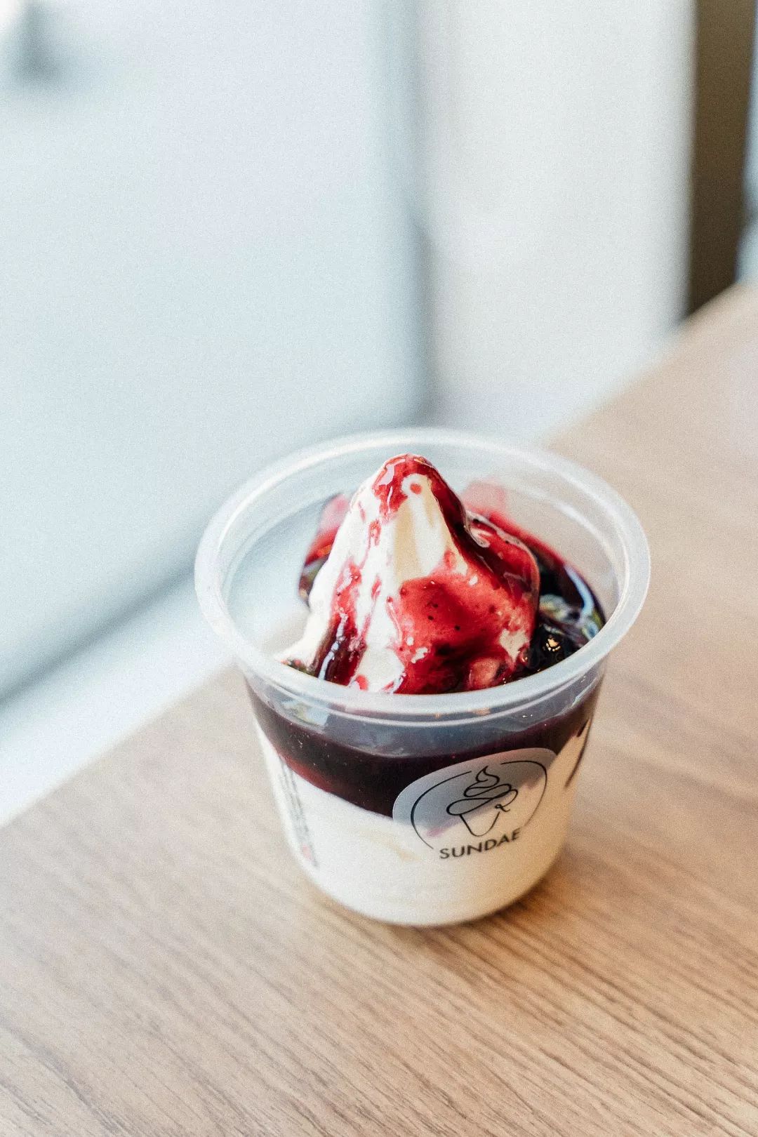 肯德基可以"嚼"的圣代来啦!承包你整个初夏的清凉!