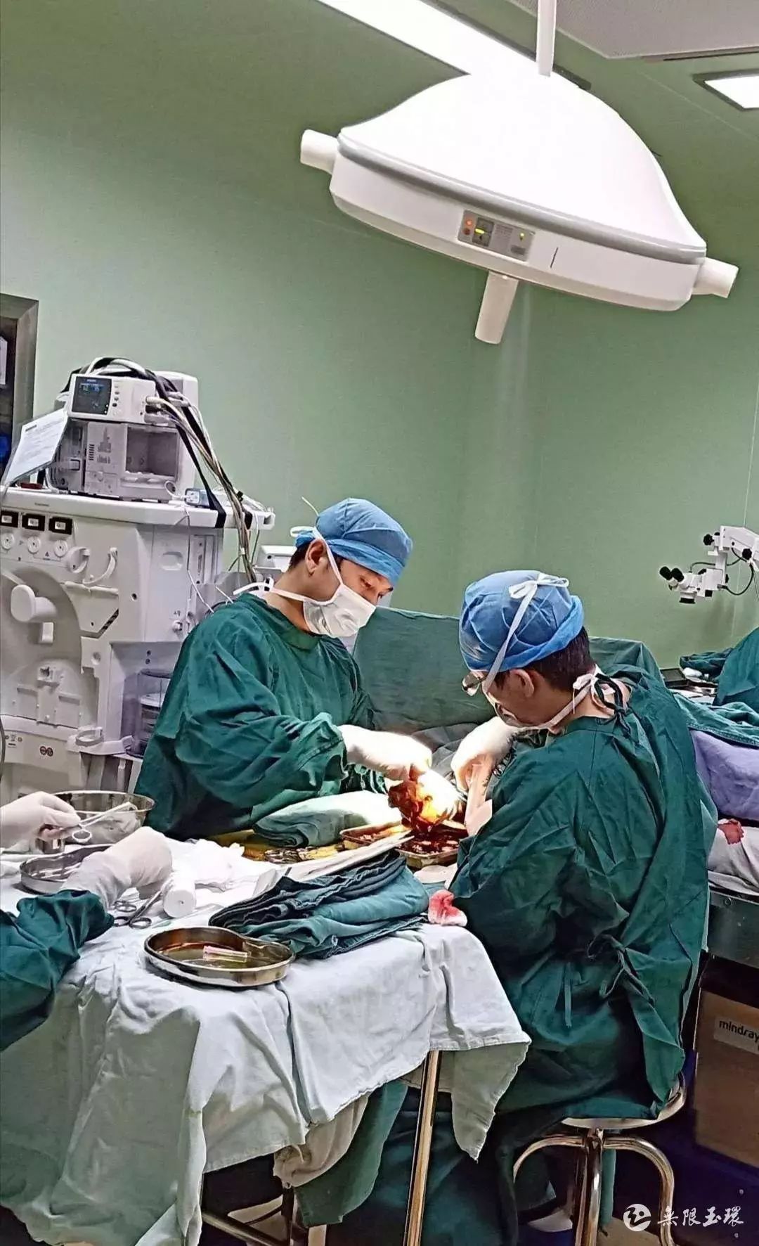 致青春丨一位玉环手外科医生的一天