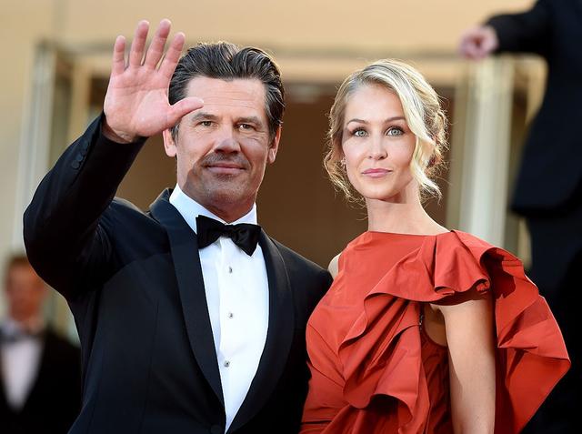 2016年与他制作公司的助理﹑小自己近20岁的凯瑟琳·博伊德谱出父女恋