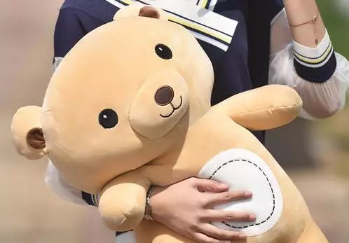 宝宝为什么会恋物?